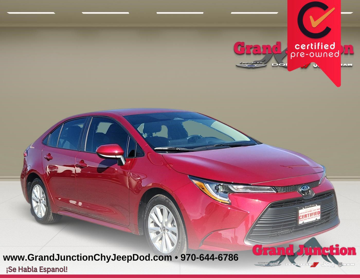 Used 2025 Toyota Corolla LE w/ LE Premium Package FWD image 1