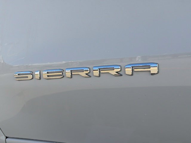 Used 2022 GMC Sierra 1500 SLT w/ SLT Premium Plus Package AWD/4WD image 10