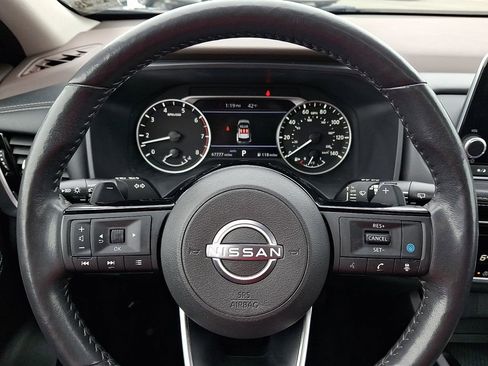 Used 2023 Nissan Rogue SV w/ SV Premium Package image 19