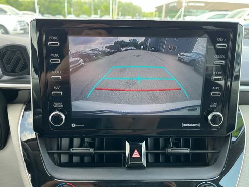 Used 2021 Toyota Corolla LE FWD image 29