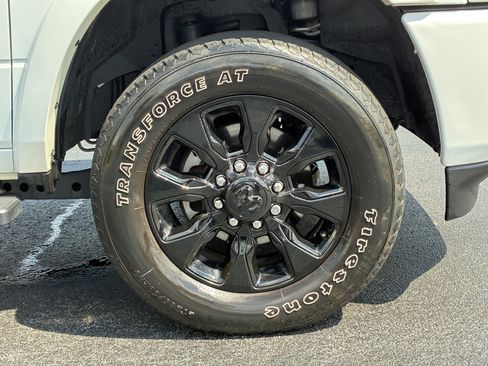 Used 2023 RAM 2500 Limited w/ Night Edition AWD/4WD image 6