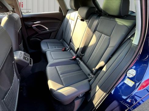 Used 2025 Audi Q5 Premium w/ Convenience Package AWD/4WD image 22