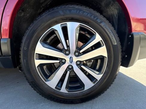 Used 2018 Subaru Outback 2.5i Limited w/ Popular Package #2 AWD/4WD image 9