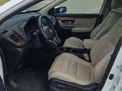 Used 2018 Honda CR-V Touring image 5