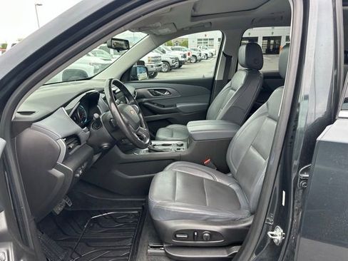 Used 2018 Chevrolet Traverse Premier AWD/4WD image 2