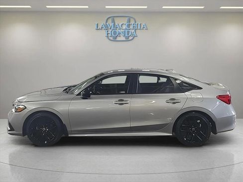 Used 2023 Honda Civic Sport image 3