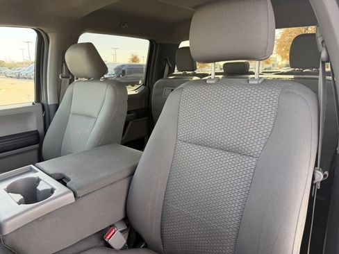 Used 2015 Ford F150 XLT image 10