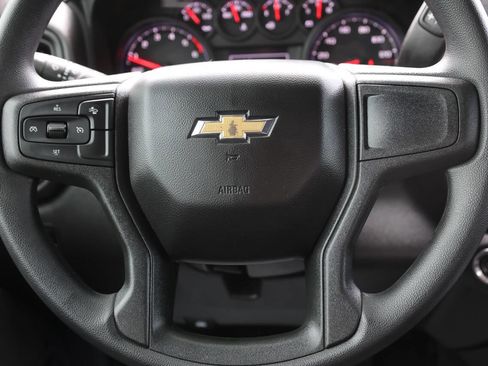 Used 2026 Chevrolet Silverado 1500 Custom Trail Boss w/ Dark Appearance Package AWD/4WD image 18