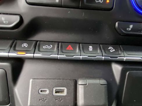 Used 2022 Chevrolet Silverado 1500 RST image 23