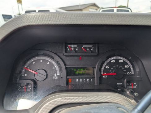 Used 2013 Ford E-350 and Econoline 350 XLT RWD image 15