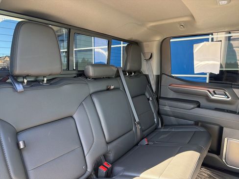 Used 2024 GMC Sierra 1500 Denali w/ Denali Reserve Package AWD/4WD image 30