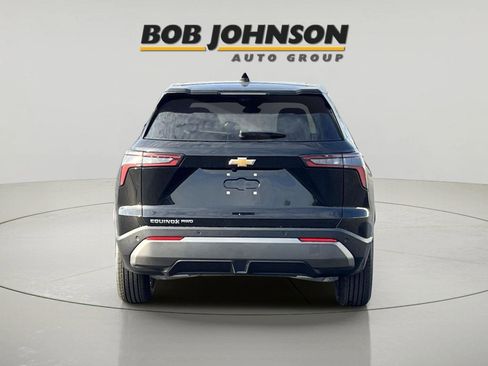 New 2026 Chevrolet Equinox LT w/ Convenience Package II AWD/4WD image 4