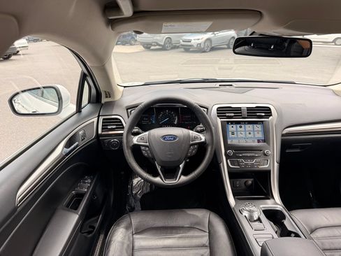 Used 2018 Ford Fusion SE w/ Equipment Group 602A FWD image 26