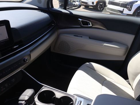 New 2026 Kia Carnival SX FWD image 22