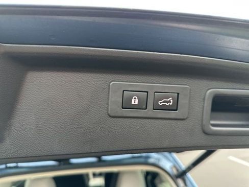 Used 2023 Subaru Forester Premium image 10