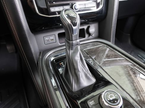 Used 2021 INFINITI QX80 Luxe RWD image 27