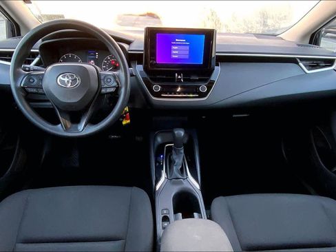 Used 2023 Toyota Corolla LE FWD image 15