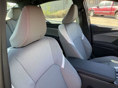 Used 2026 Toyota Camry SE w/ Convenience Package image 18