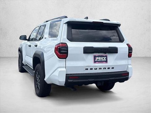 Used 2025 Toyota 4Runner SR5 AWD/4WD image 7