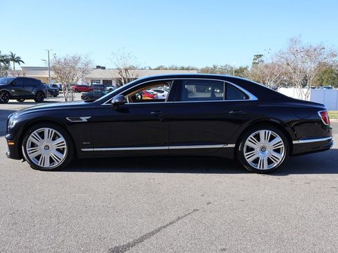 New 2026 Bentley Flying Spur Azure image 5