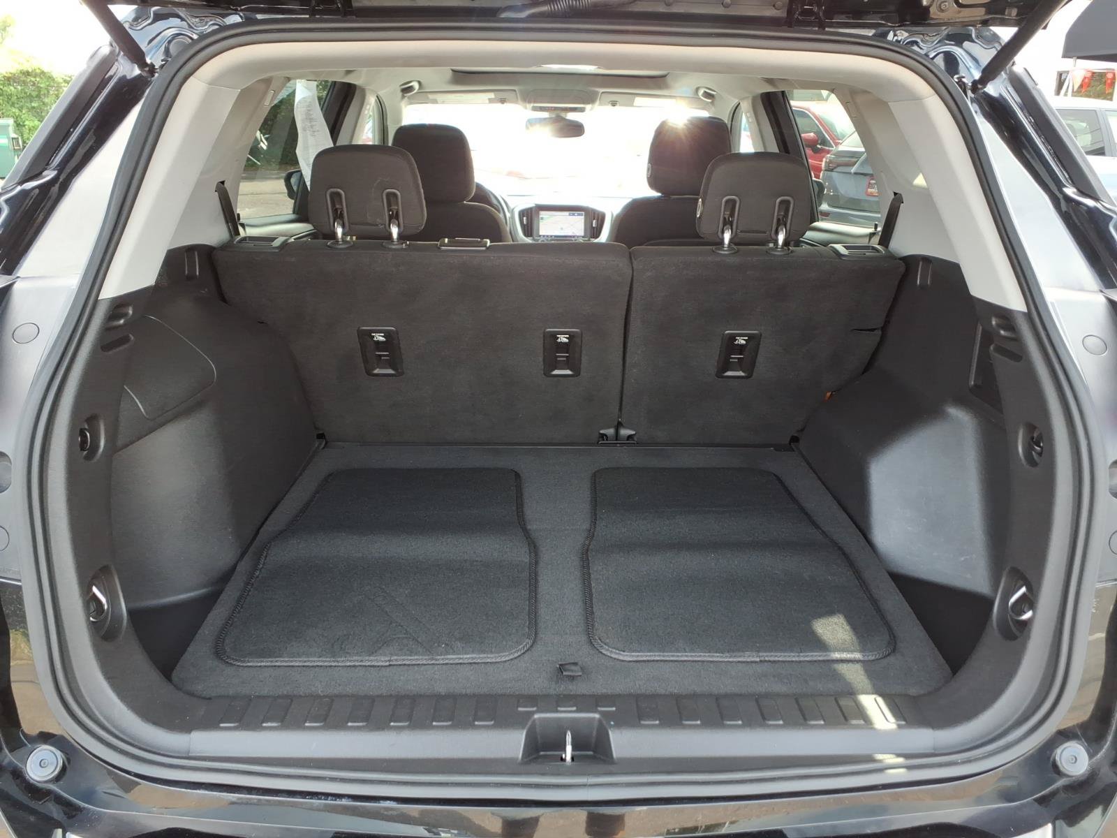 Used 2019 GMC Terrain SLE w/ Driver Convenience Package FWD image 27