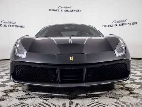 Used 2017 Ferrari 488 GTB RWD image 5