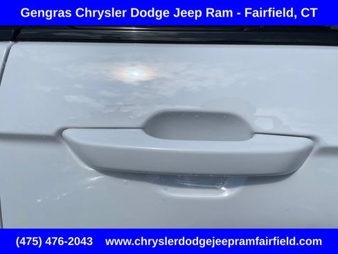Certified 2023 Jeep Grand Cherokee Laredo w/ Luxury Tech Group I AWD/4WD image 22
