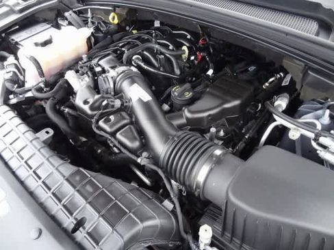 Used 2023 Jeep Grand Cherokee Limited image 41