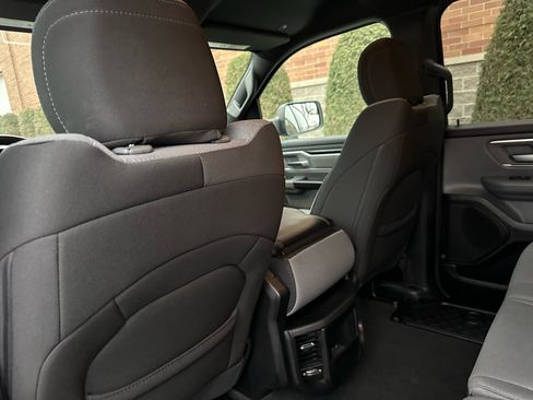 Used 2021 RAM 1500 Big Horn image 33