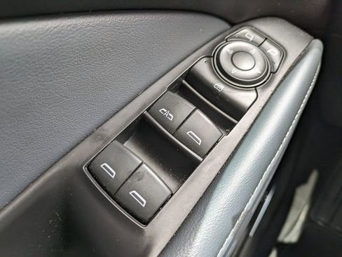 Used 2022 Buick Enclave Essence w/ Sport Touring Edition image 23