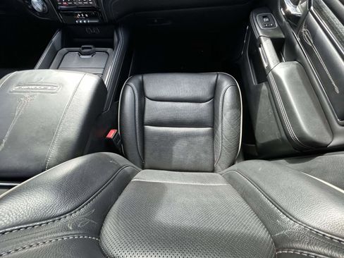 Used 2023 RAM 1500 Limited w/ Body Color Bumper Group image 14