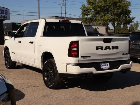 Used 2025 RAM 1500 Big Horn AWD/4WD image 4
