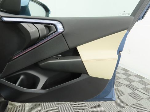 Certified 2025 BMW X3 xDrive30i w/ Premium Package image 24