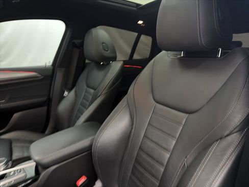 Used 2021 BMW X4 M40i image 14