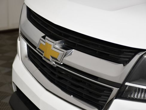 Used 2015 Chevrolet Colorado W/T RWD image 11