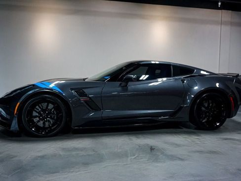 Used 2017 Chevrolet Corvette Grand Sport RWD image 42