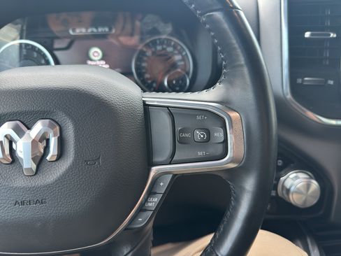 Used 2022 RAM 1500 Laramie AWD/4WD image 21