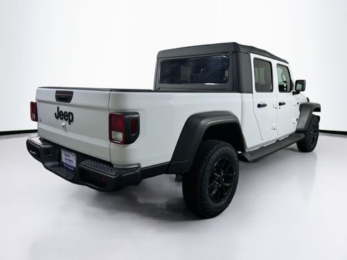 Used 2023 Jeep Gladiator Sport AWD/4WD image 5