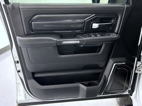 Certified 2024 RAM 2500 Limited image 9