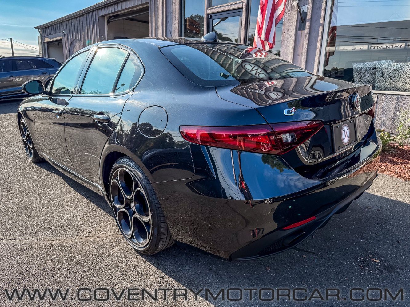 Used 2022 Alfa Romeo Giulia Veloce AWD/4WD image 7