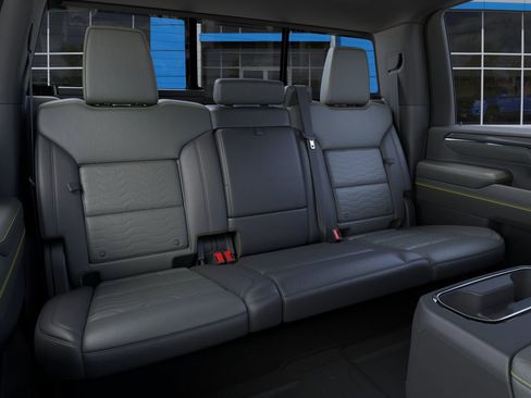 New 2026 Chevrolet Silverado 2500 ZR2 image 17