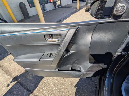 Used 2015 Toyota Corolla S w/ Driver Convenience Package image 12