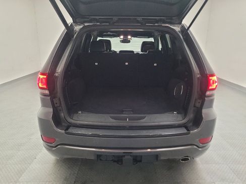 Used 2017 Jeep Grand Cherokee Laredo w/ Quick Order Package 2BE RWD image 29