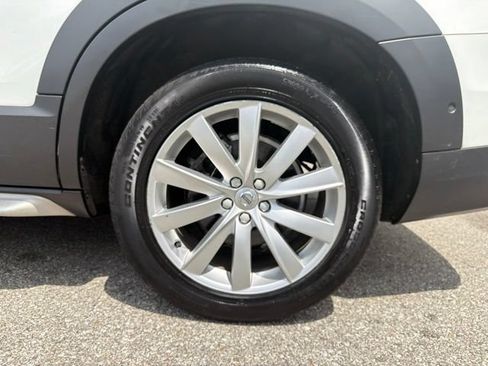 Used 2016 Volvo XC90 T6 Momentum AWD/4WD image 40