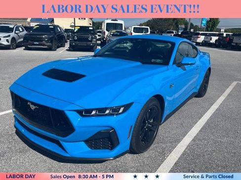 Used 2024 Ford Mustang GT RWD image 14