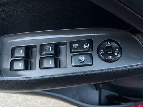 Used 2018 Kia Forte S image 24