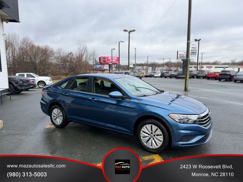 Used 2019 Volkswagen Jetta S w/ Driver Assistance Package FWD image 3