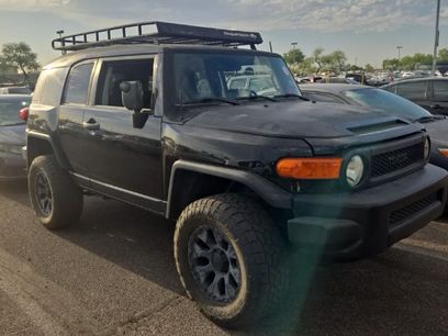 Used 2010 Toyota FJ Cruiser 4WD w/ Upgrade Pkg 2