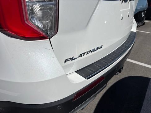 Used 2020 Ford Explorer Platinum w/ Premium Technology Package AWD/4WD image 5