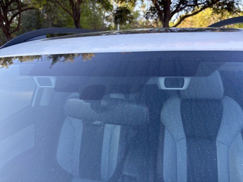 Used 2023 Subaru Crosstrek 2.5i Limited w/ Moonroof Package image 2